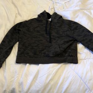 Forever 21 camo crop sweatshirt